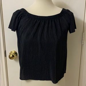 GUESS top *‎ Black * Off or On Shoulder * size XS